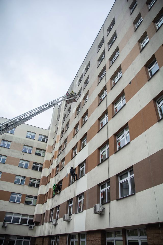 125d95