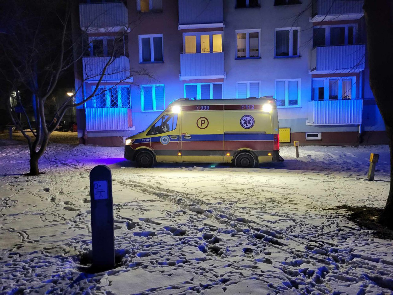 124y77