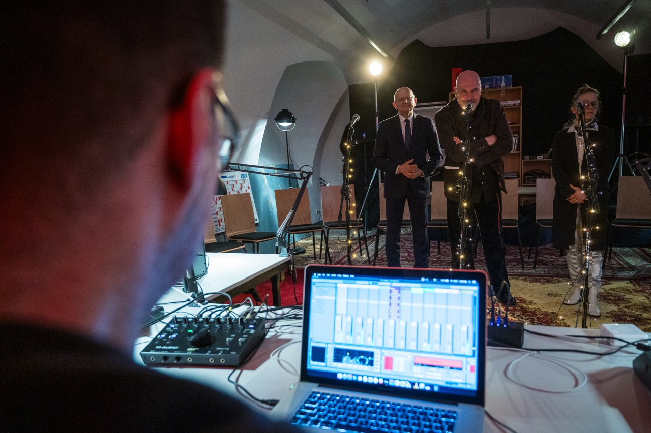 Otwarcie piwnic Centrum Kultury (1)