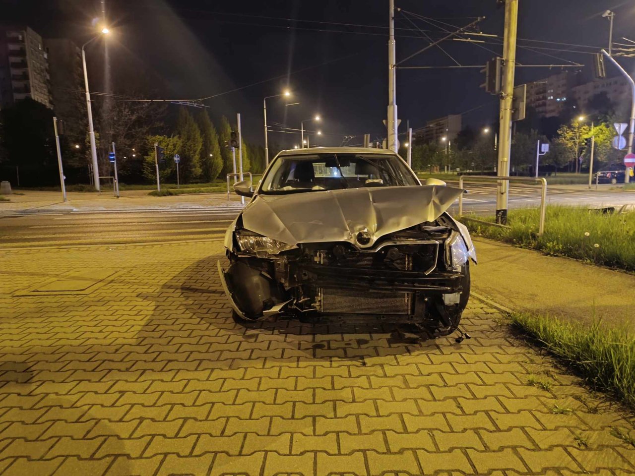 8ae8d57d-a470-4700-bb4b-47eccc4f3800