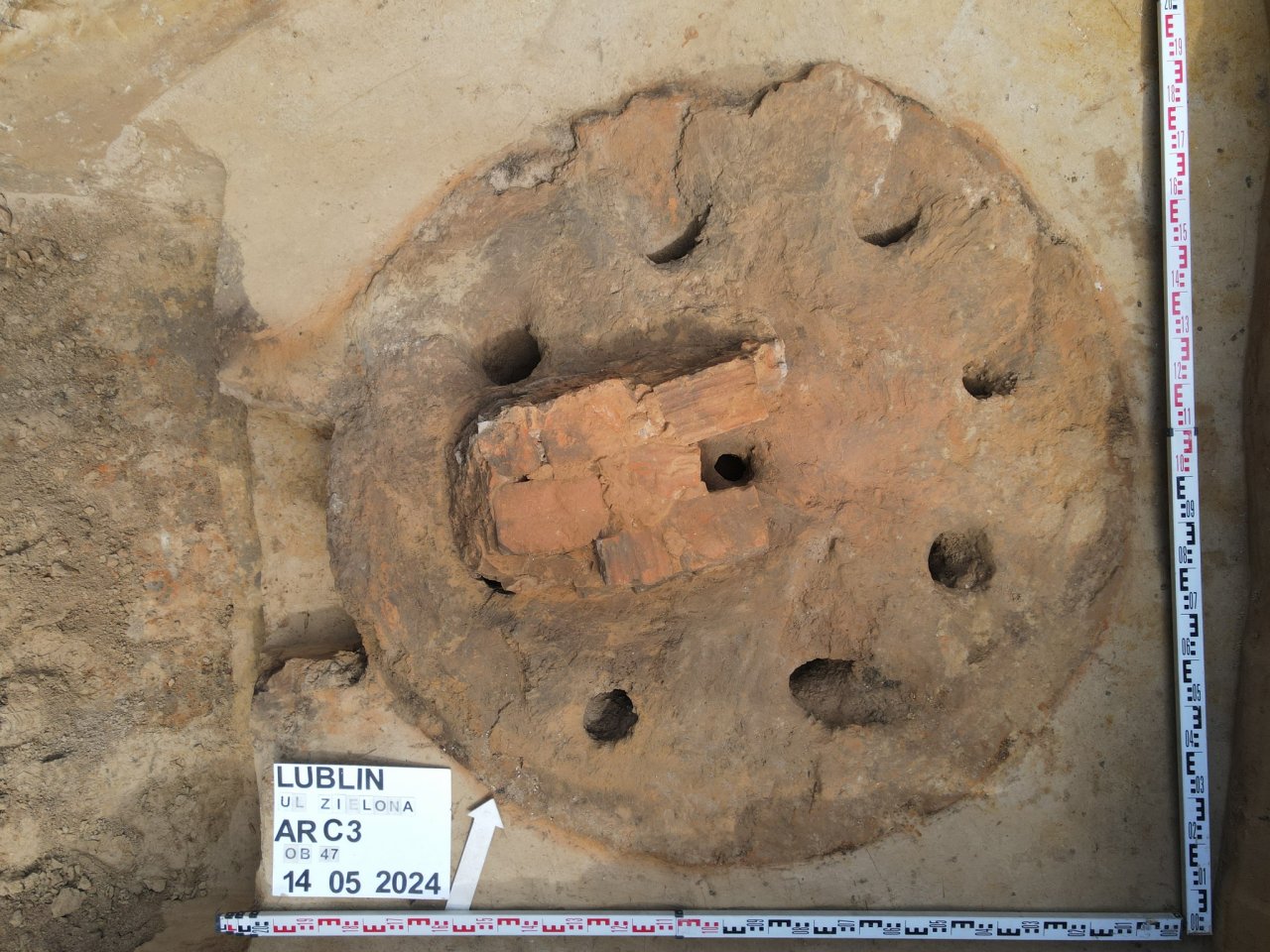 127c13