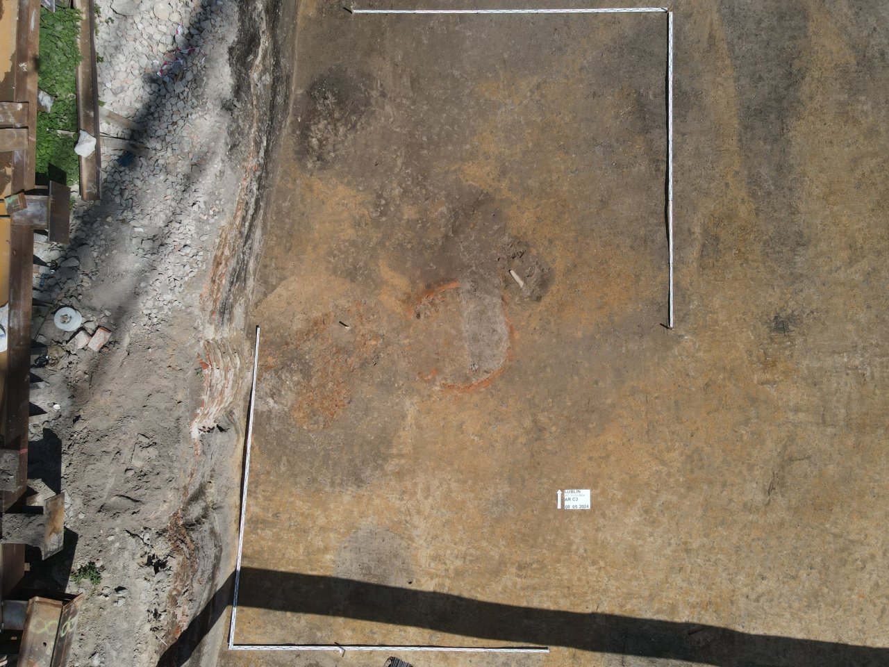 127c9