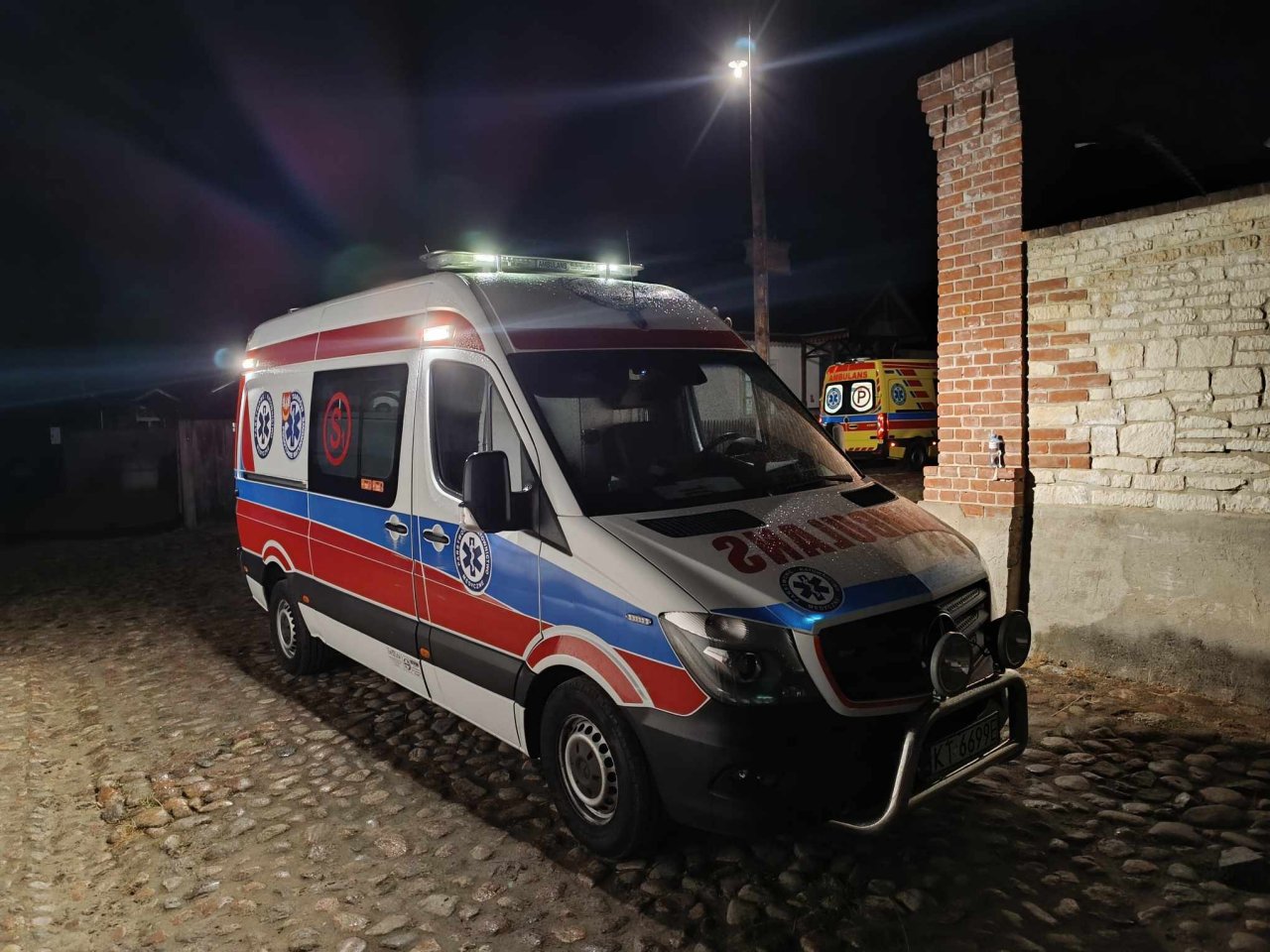 127b38