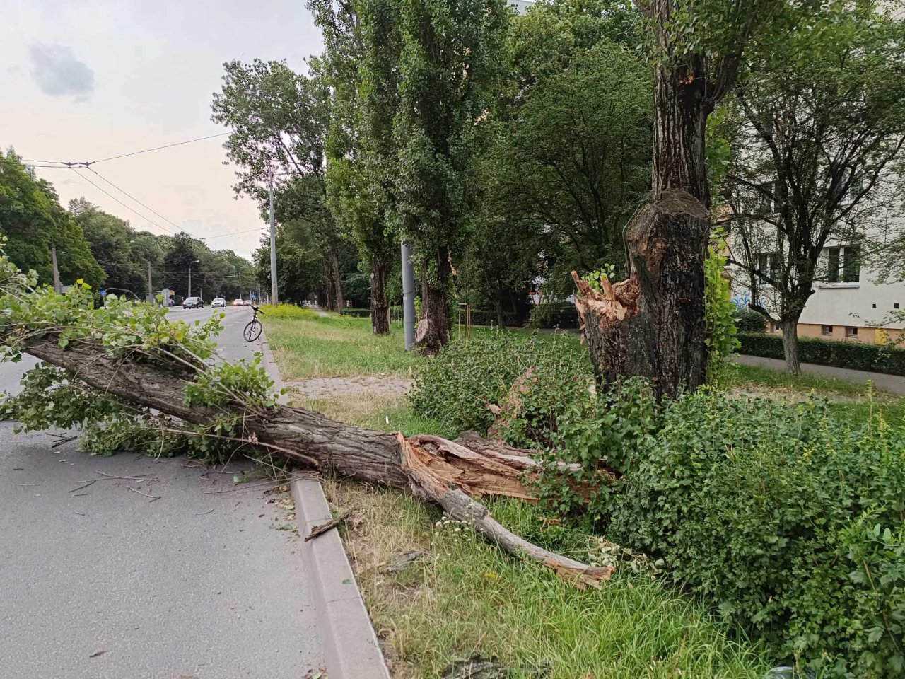 128a90