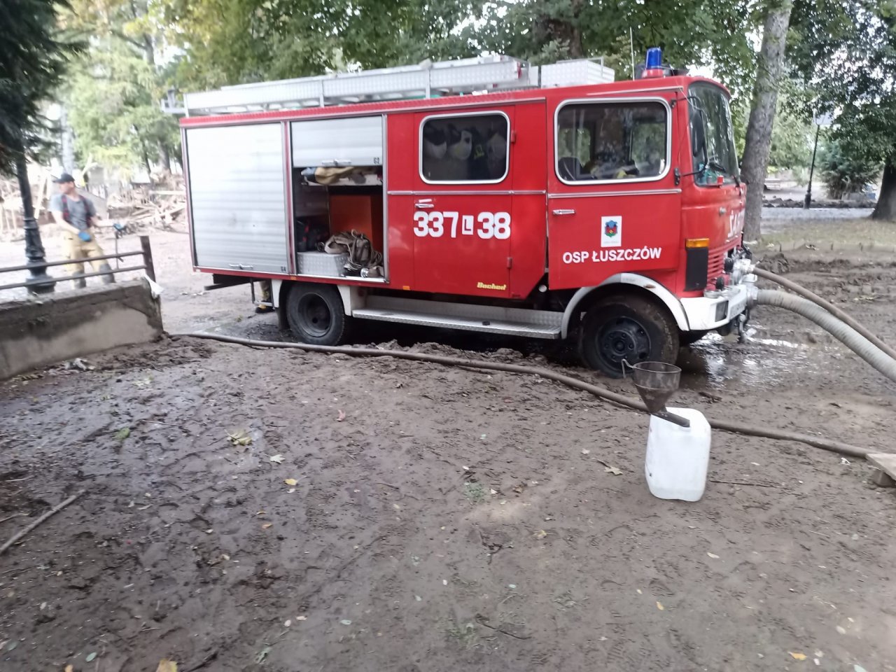 129e31