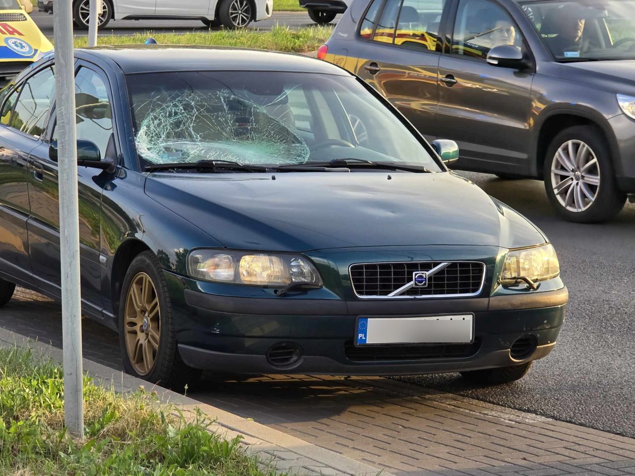 128u90