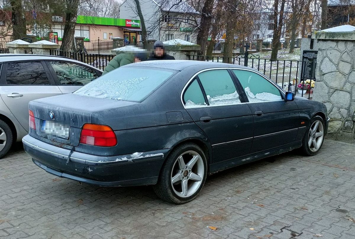 350-255228