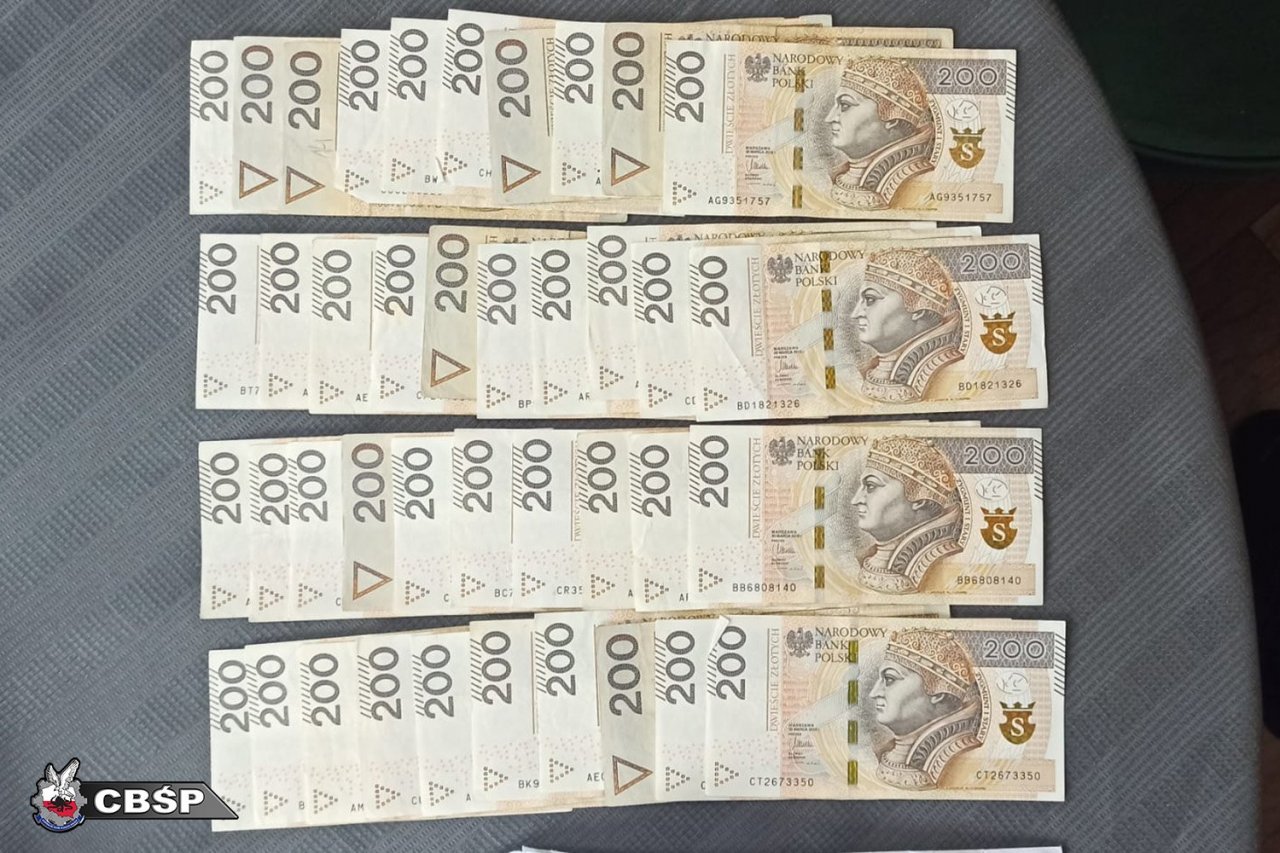 3-438506