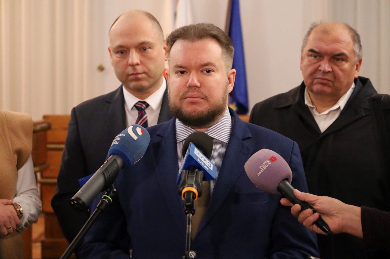 130h95