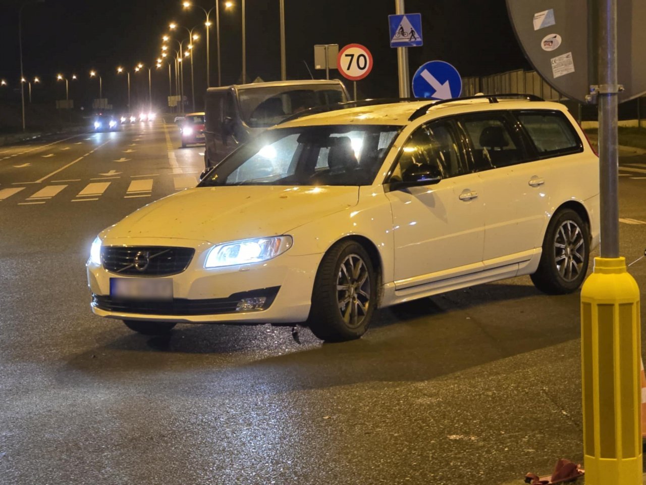 130i81