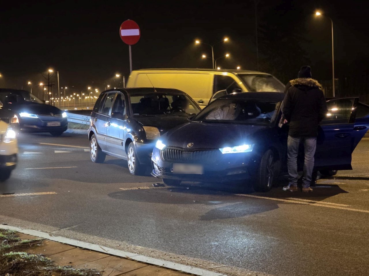 132i28