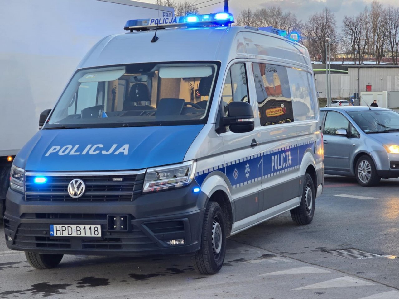 133b93