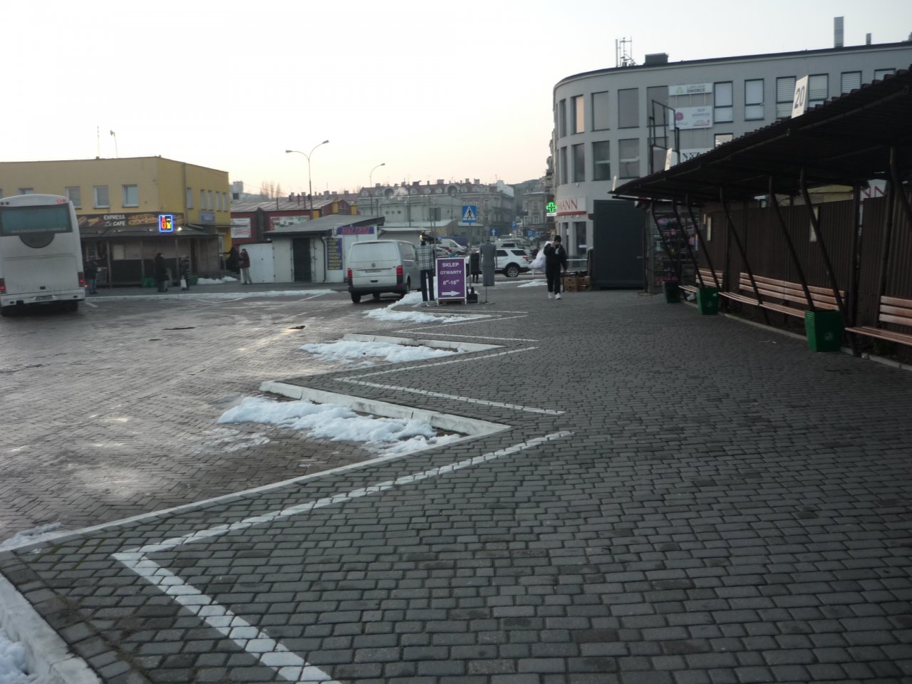 P1270996