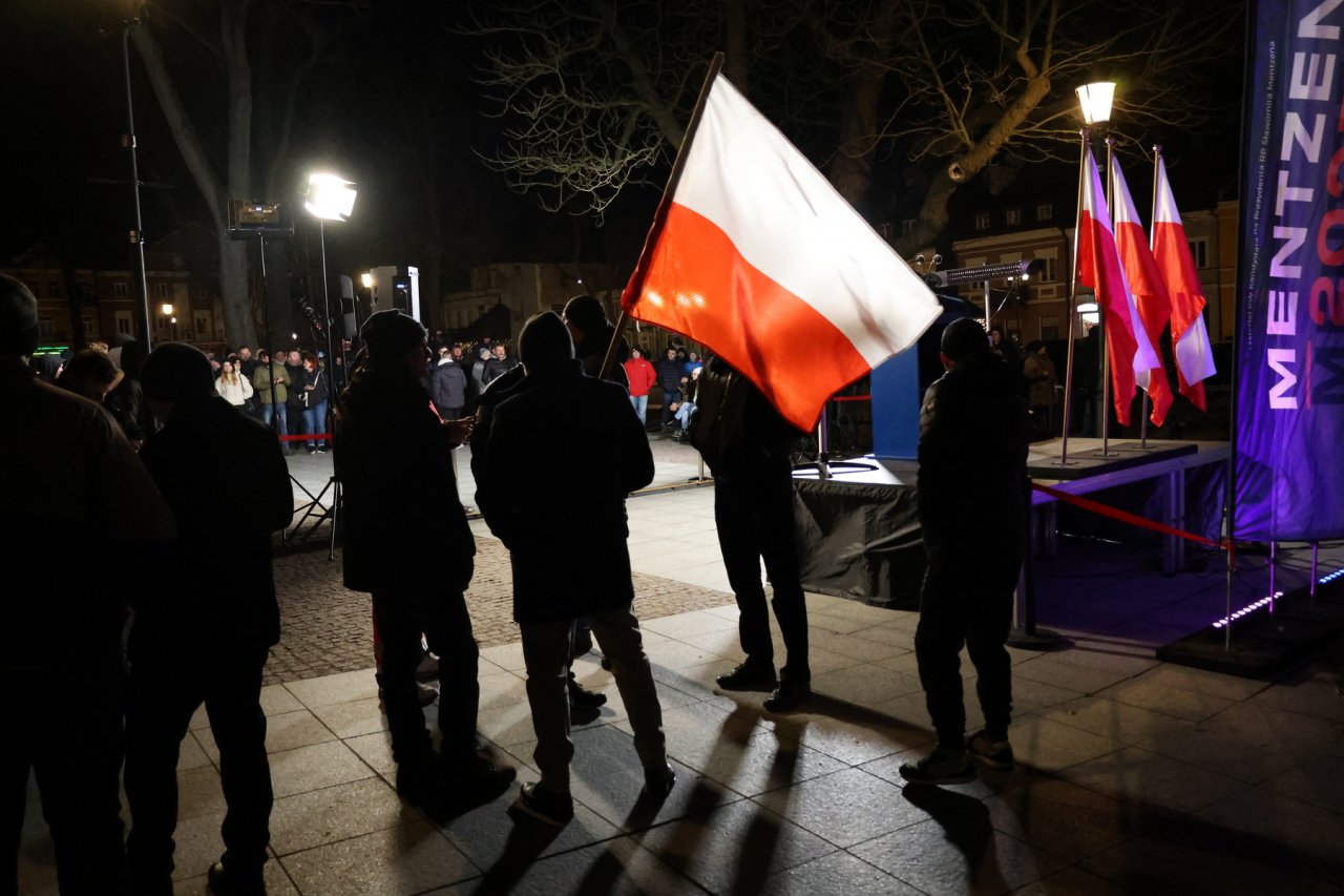 IN8A8820
