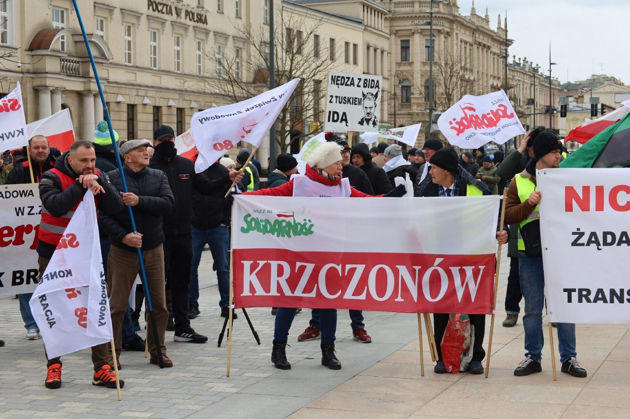 133o39