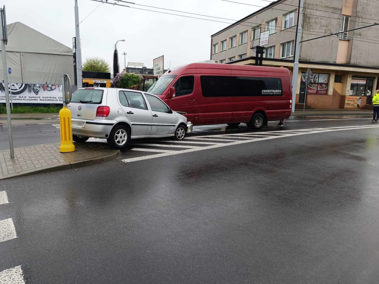 133y16