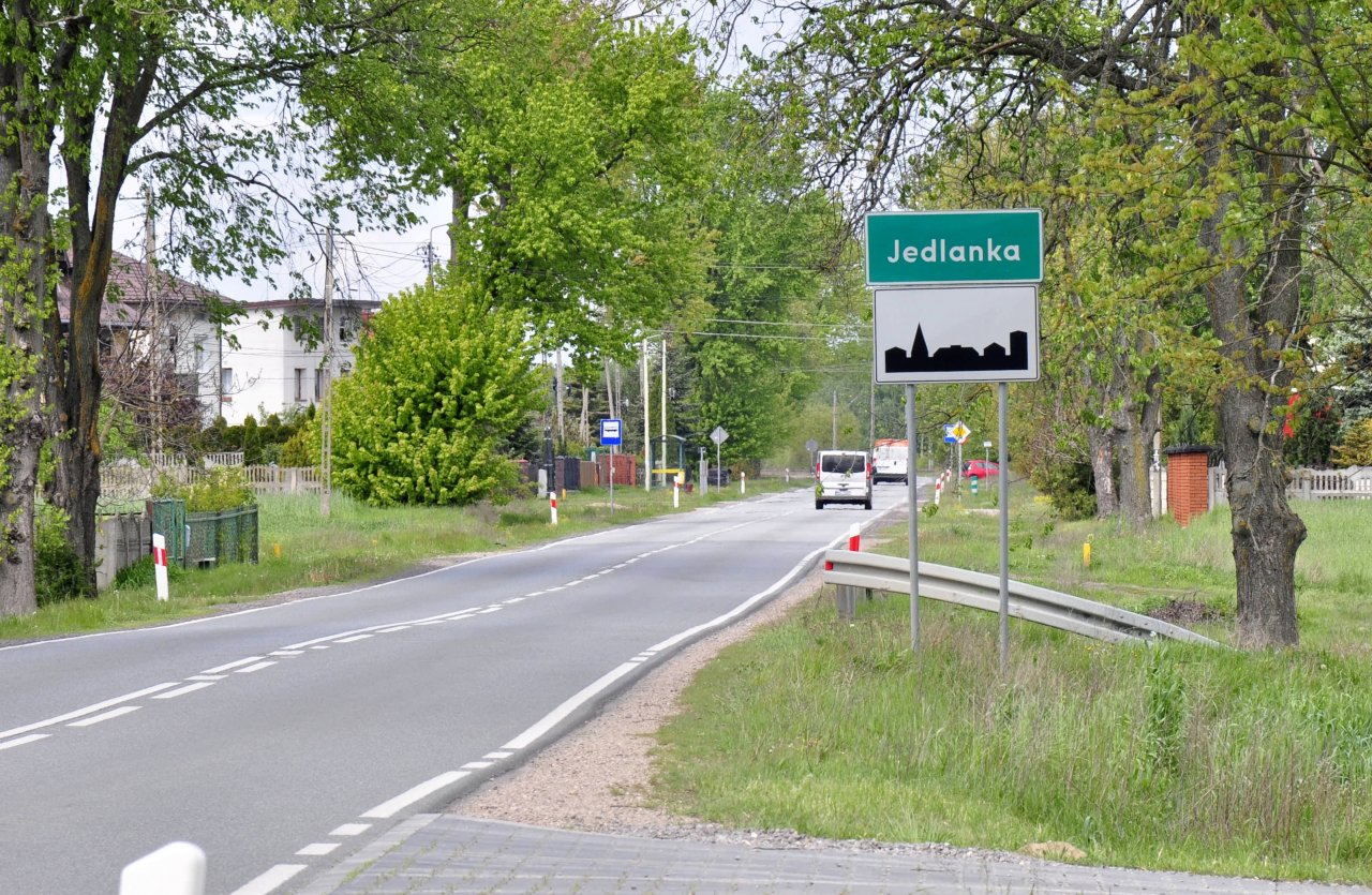 DK76 Jedlanka-tablica