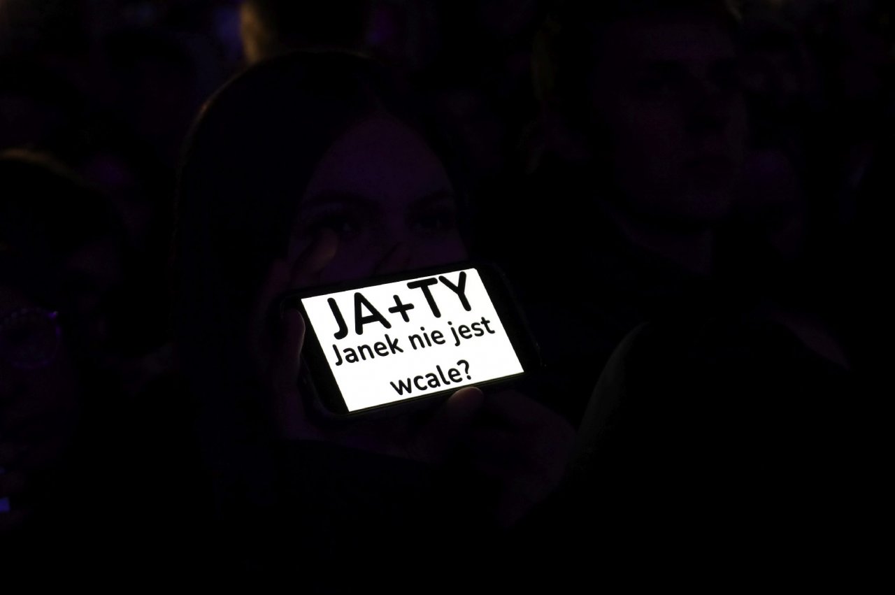 134j33