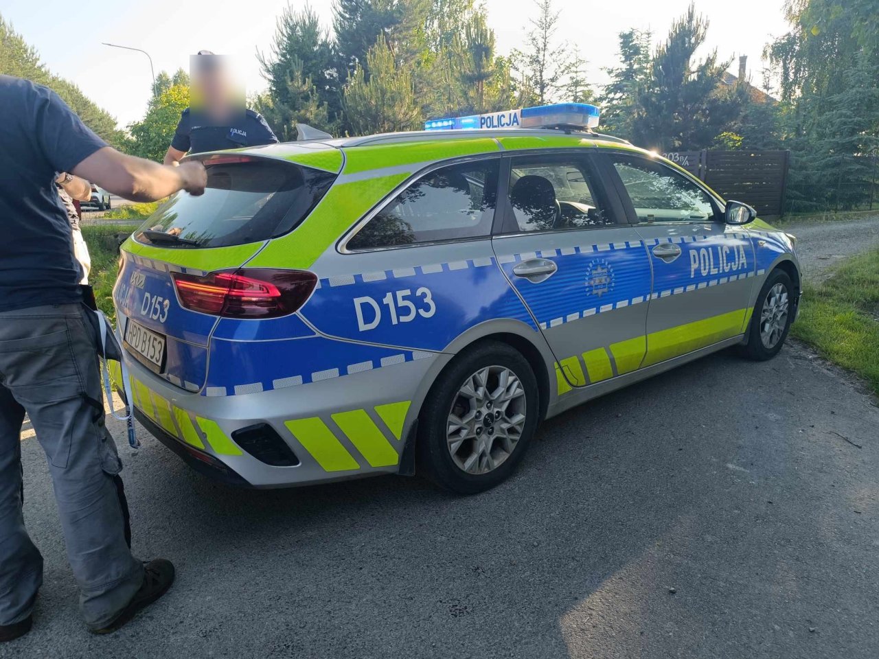 135h95