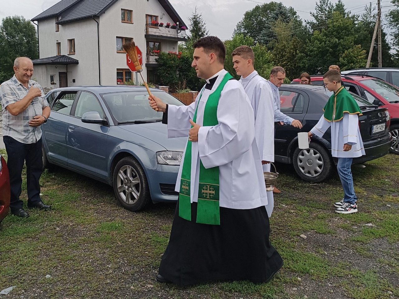 136p30