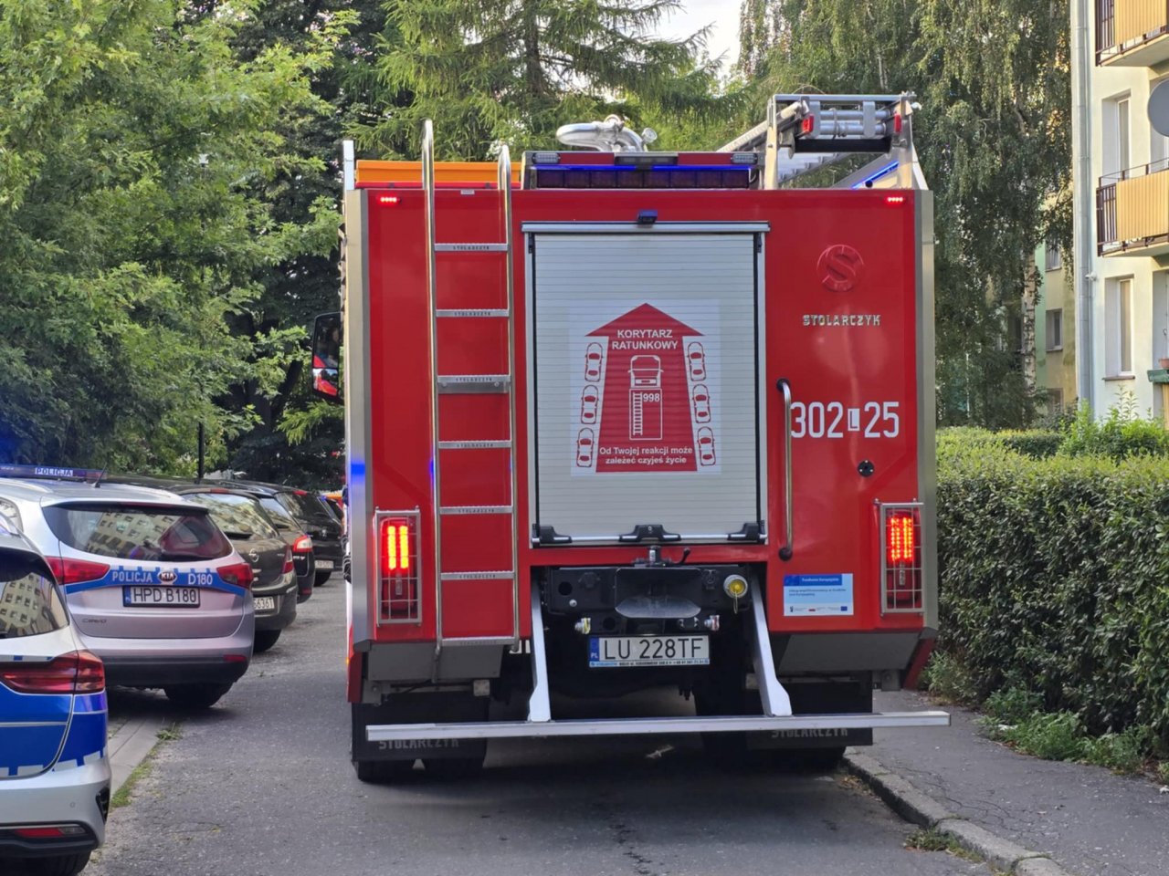 ede599ee-3732-44ff-b7cf-590c02bd96f1