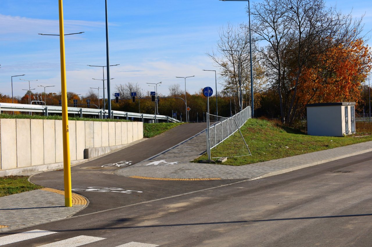 138m25