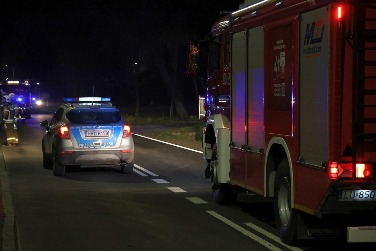 IN8A1071