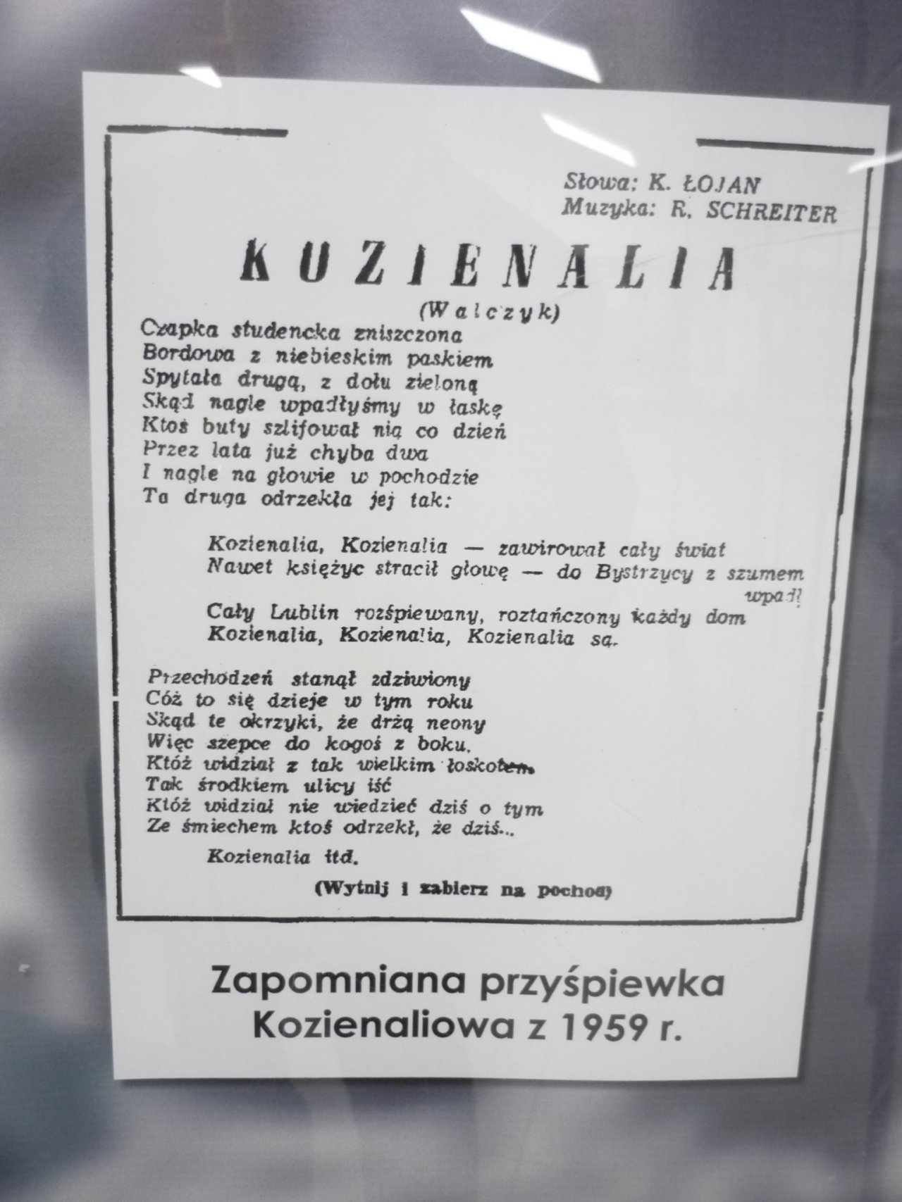 P1290558