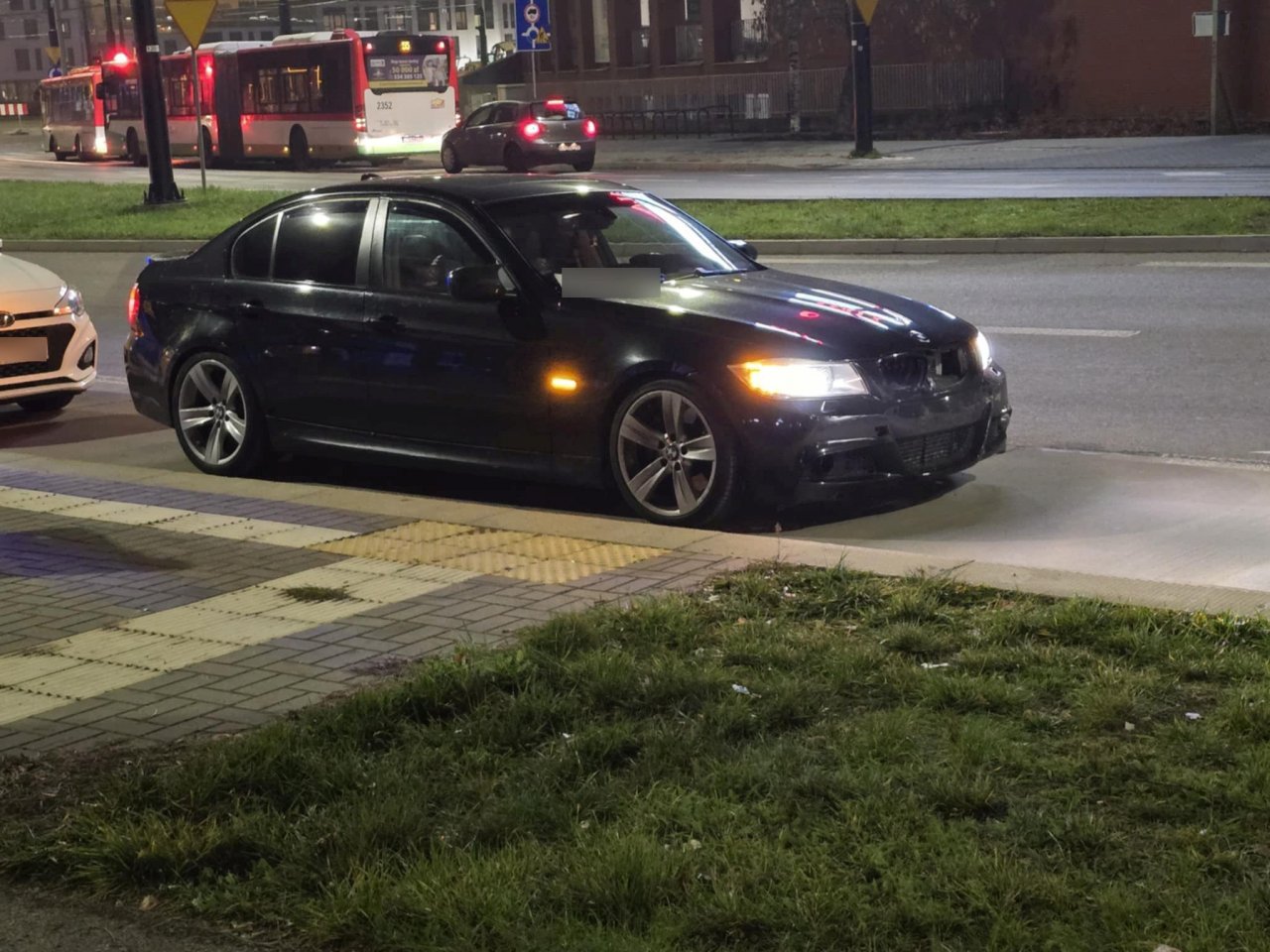138t93