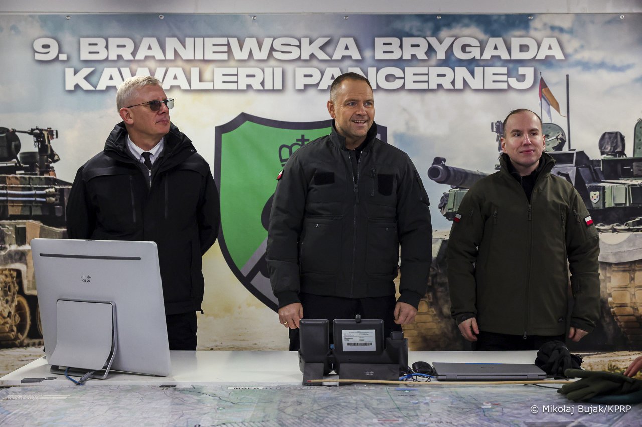 03_Karol_Nawrocki_wizata_granica_20251224_MWB10060