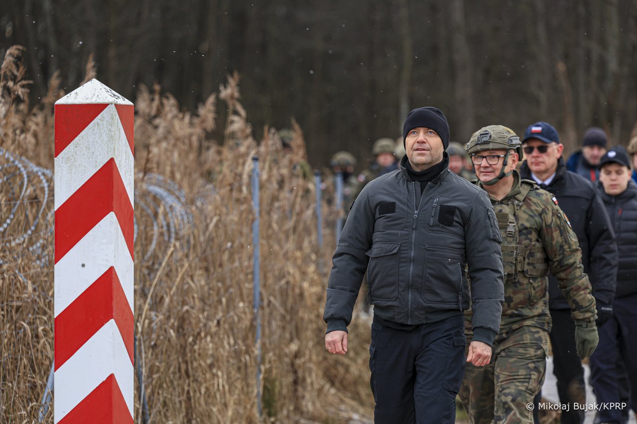 13_Karol_Nawrocki_wizata_granica_20251224_MWB22530 (1)