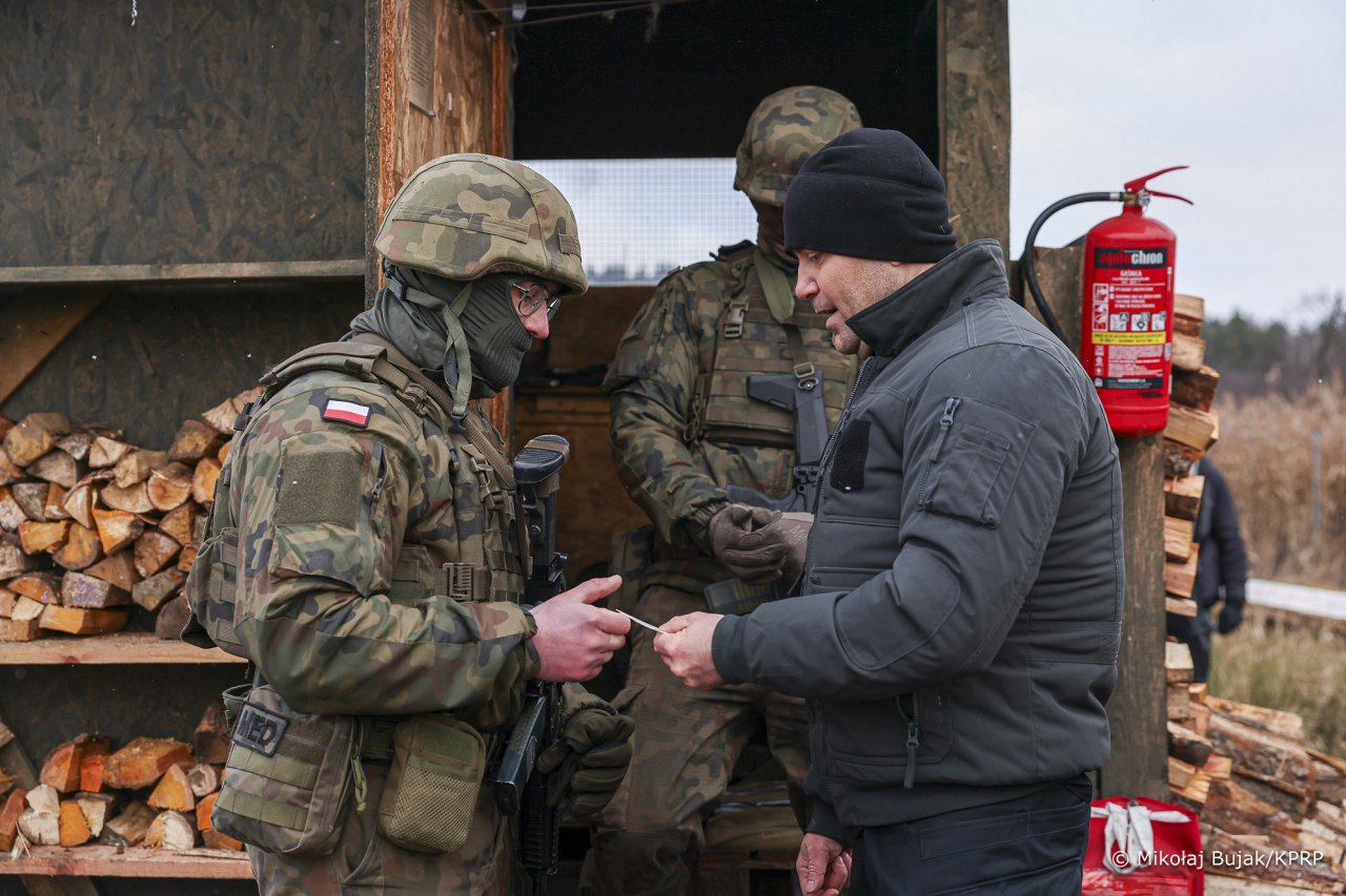 14_Karol_Nawrocki_wizata_granica_20251224_MWB10427