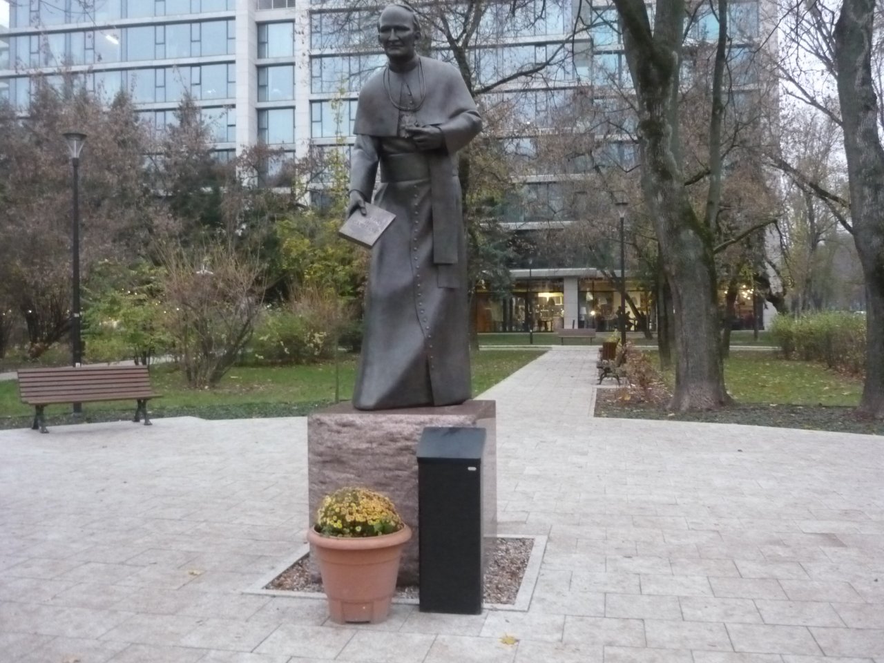 P1290456