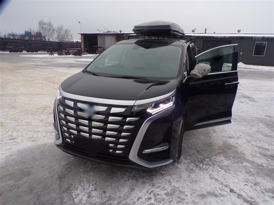 20260219_samochody_z_Chin(3)