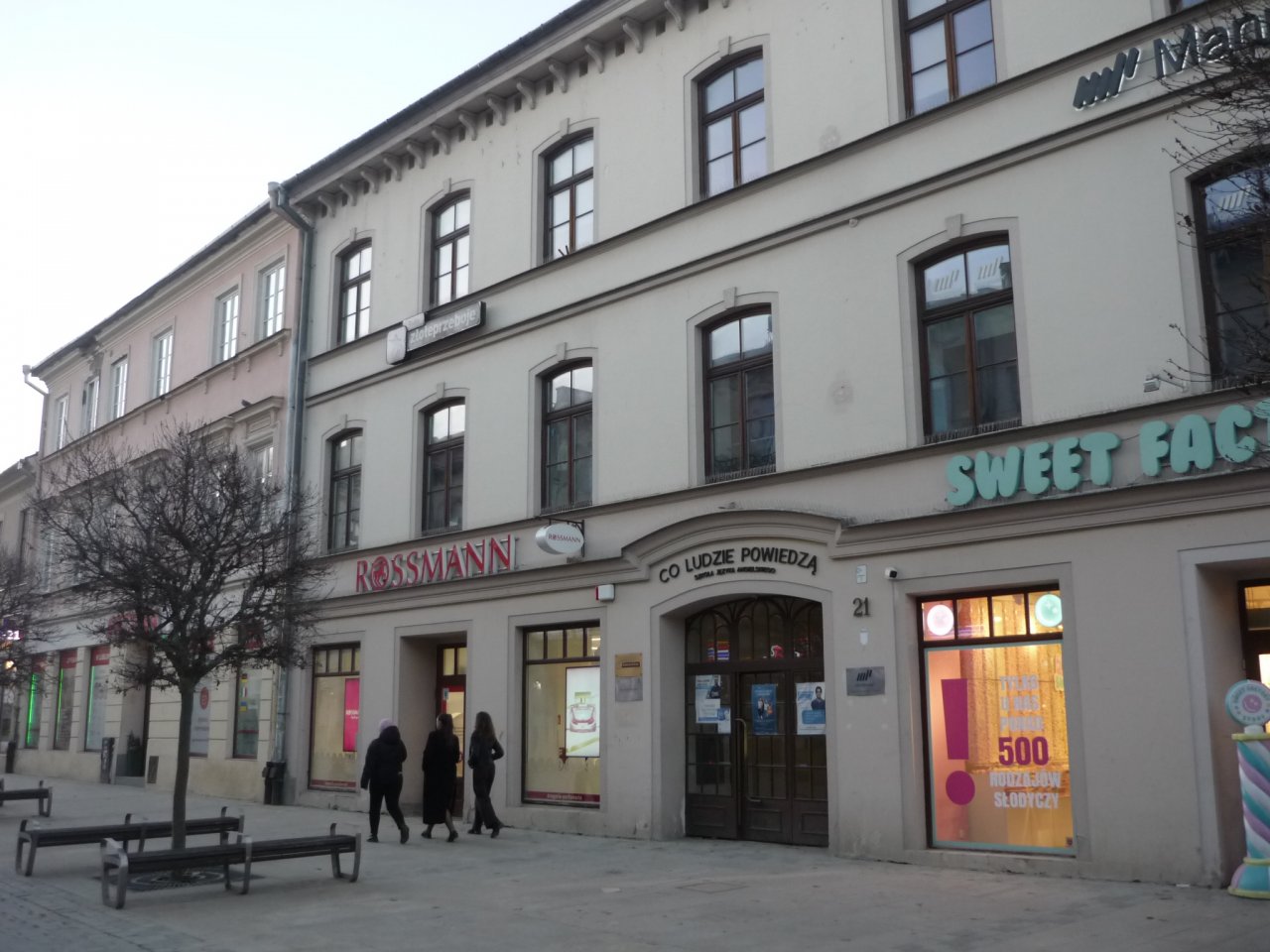 P1290837