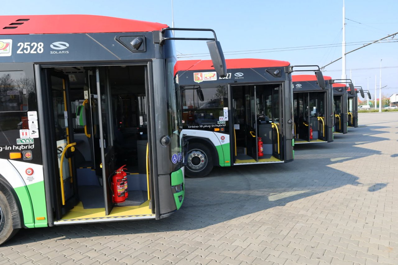 213f28bd-b5ec-40a6-a288-738a5c63198f