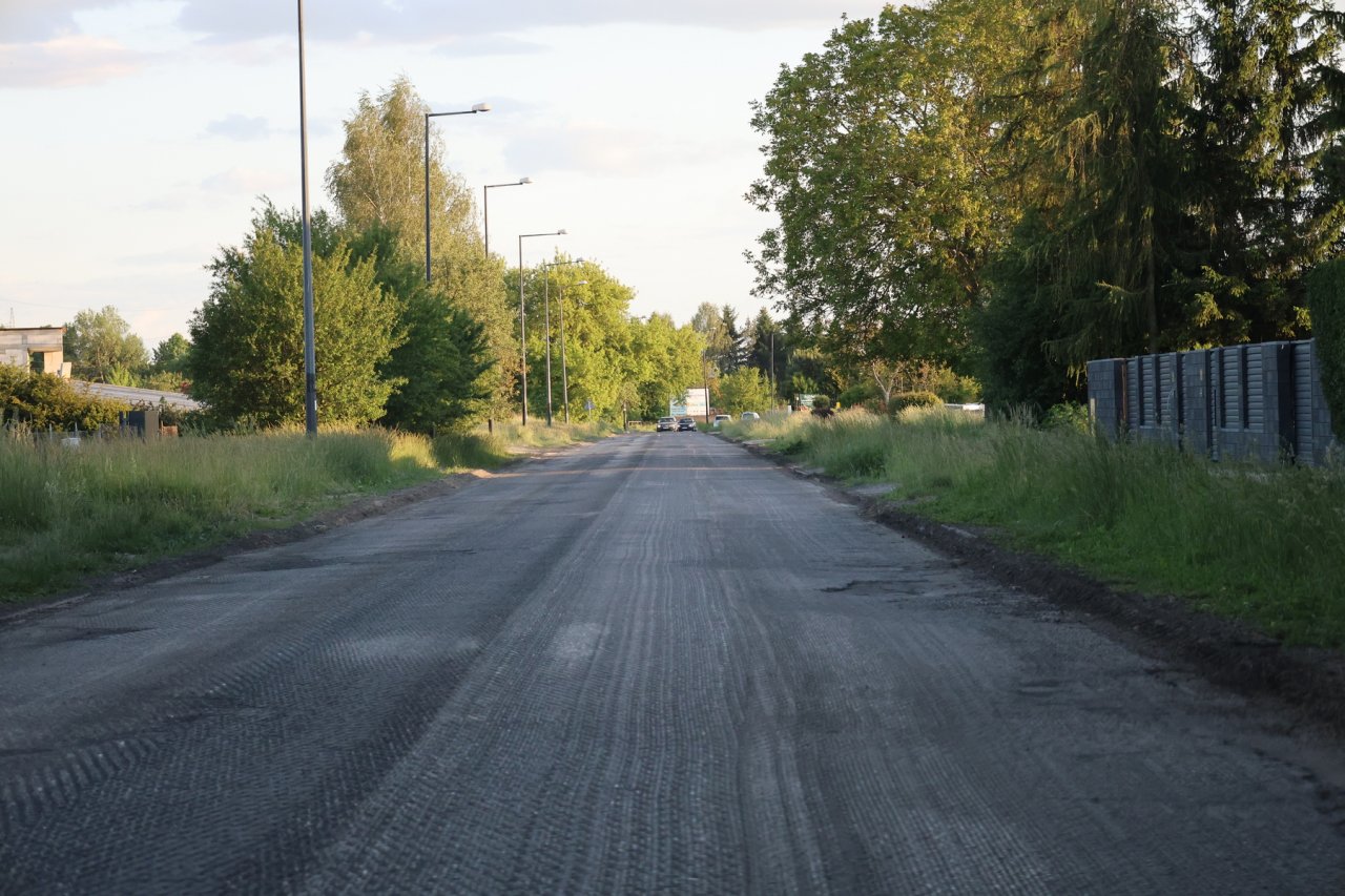 IN8A8224