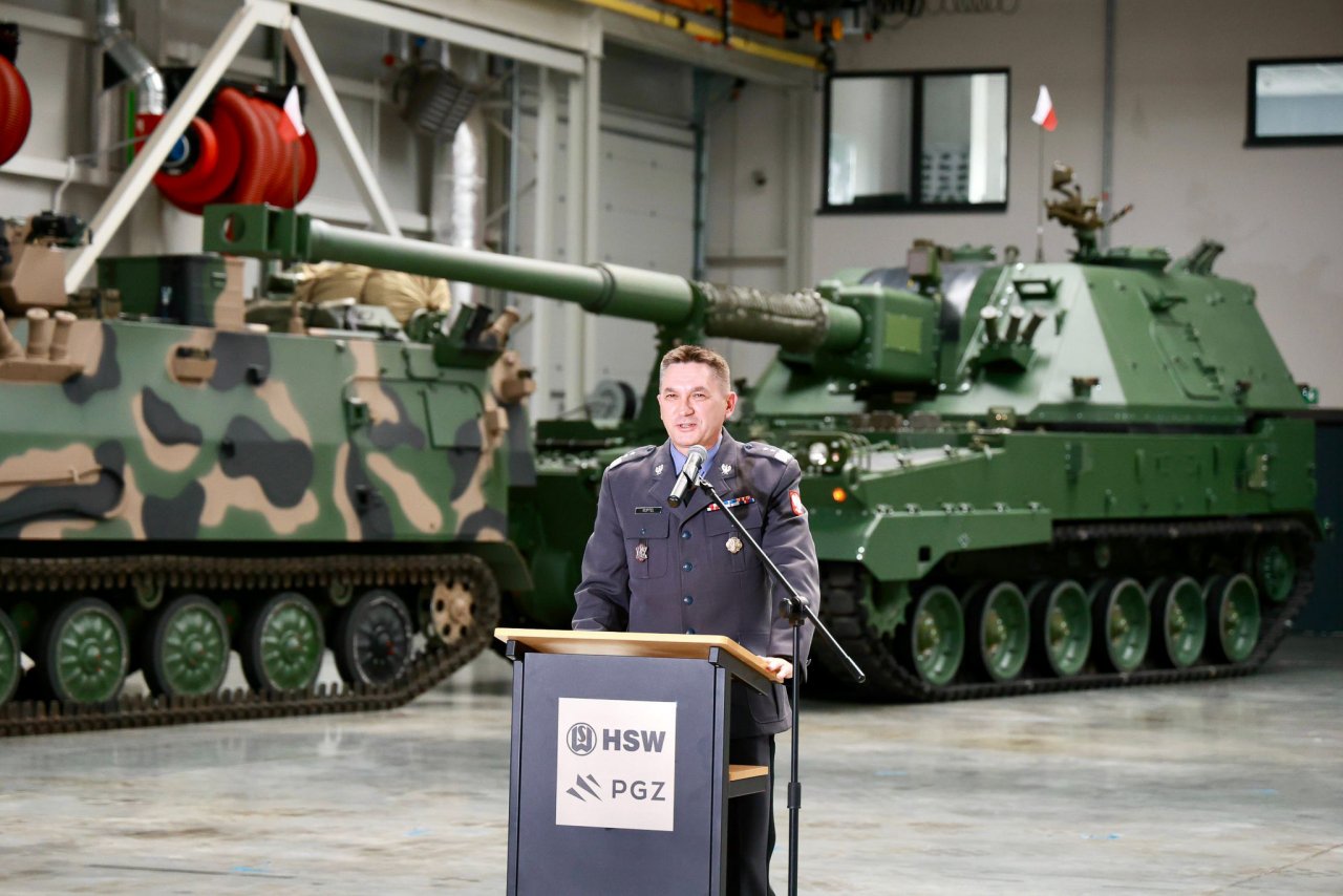 huta-stalowa-wola-z-kolejnymi-zamwieniami-dla-wojska-finansowanymi-w-ramach-safe_55301895187_o