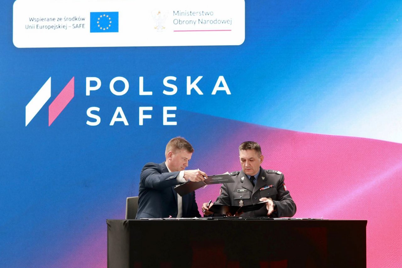 huta-stalowa-wola-z-kolejnymi-zamwieniami-dla-wojska-finansowanymi-w-ramach-safe_55302805236_o