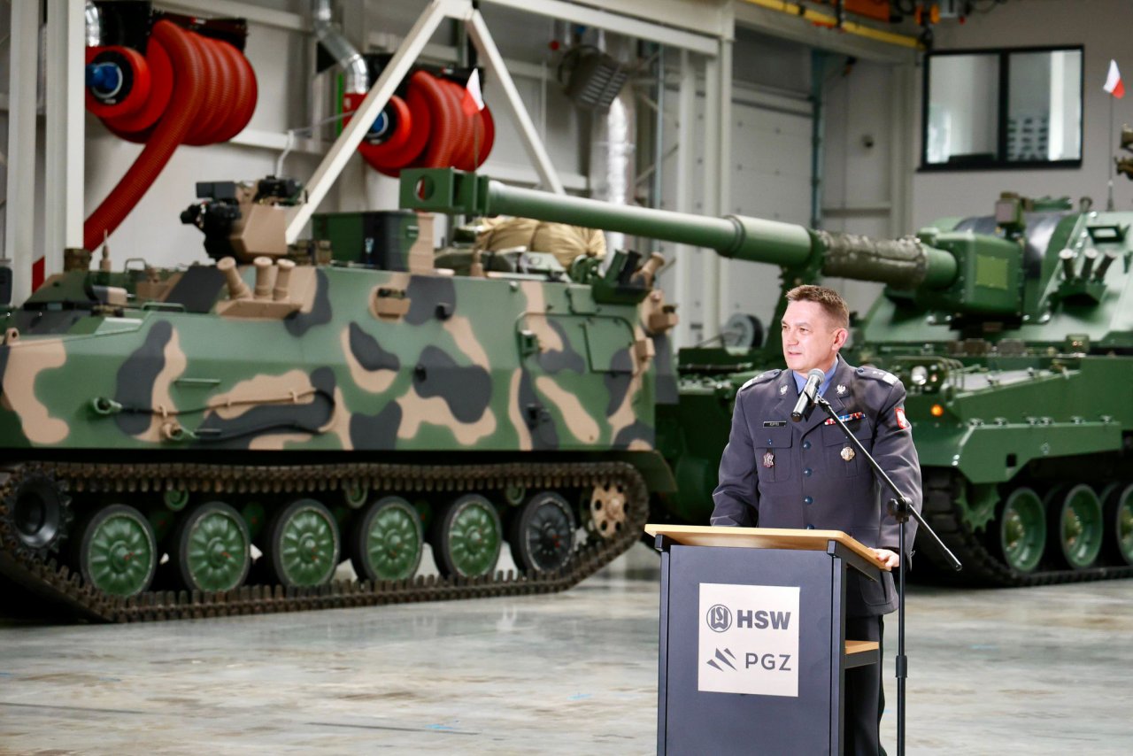 huta-stalowa-wola-z-kolejnymi-zamwieniami-dla-wojska-finansowanymi-w-ramach-safe_55302954513_o