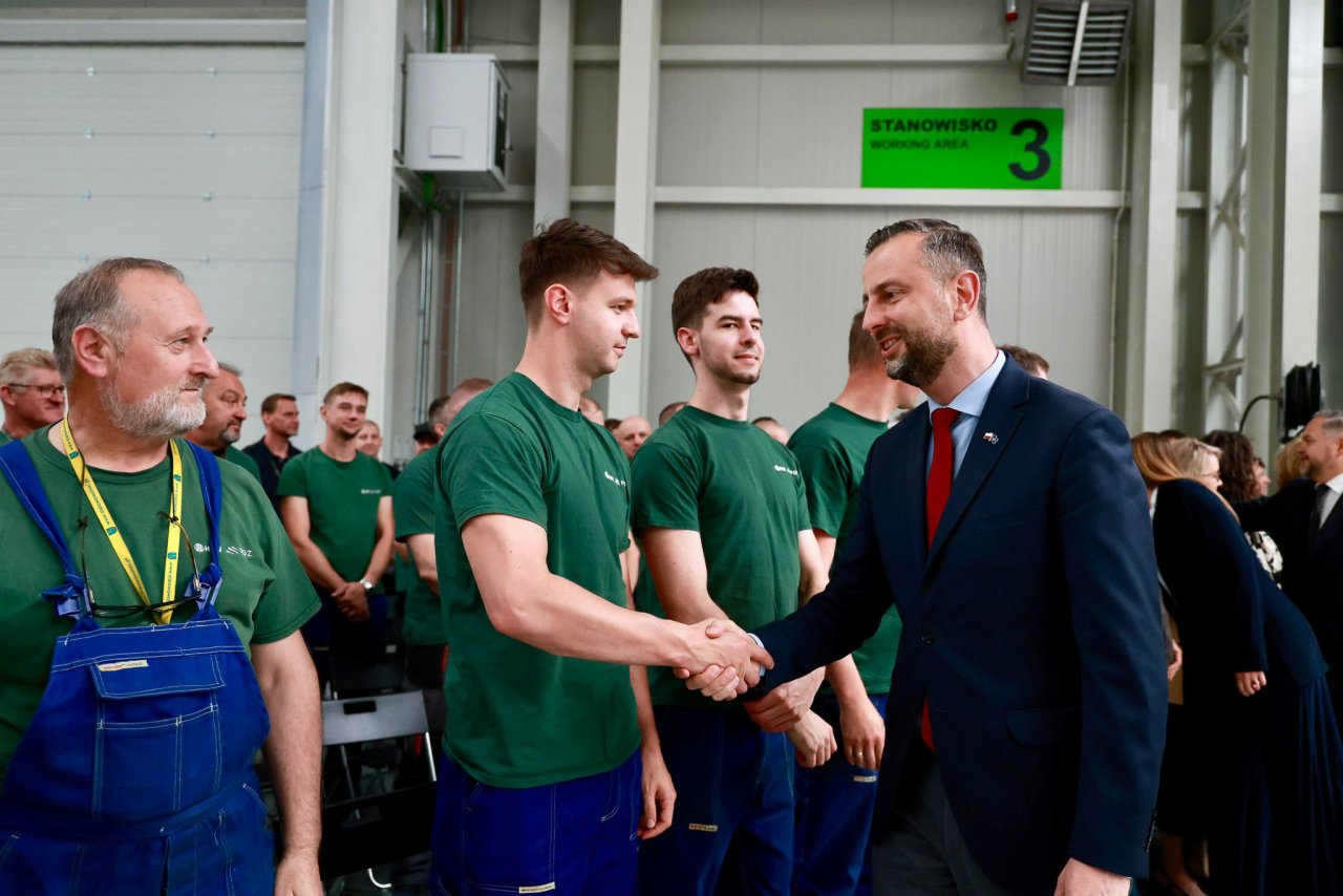 huta-stalowa-wola-z-kolejnymi-zamwieniami-dla-wojska-finansowanymi-w-ramach-safe_55303037609_o