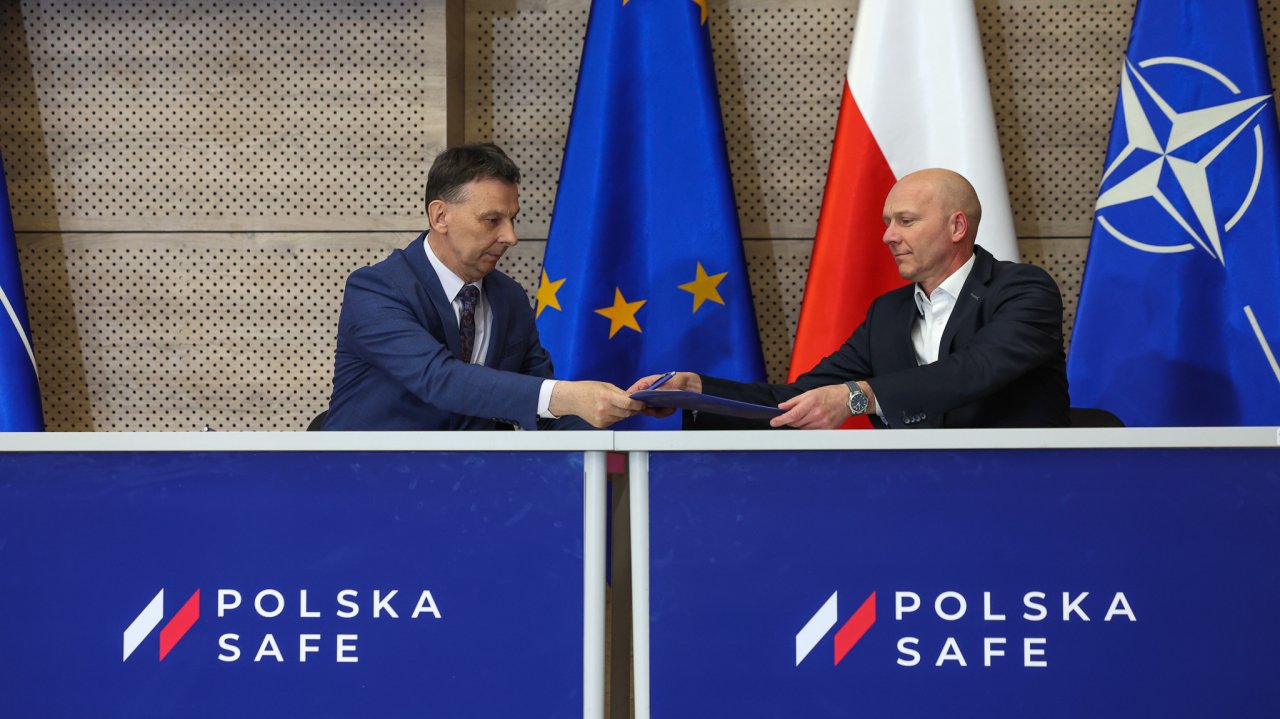 podpisanie-pierwszych-umw-w-ramach-safe-w-legionowie_55298961958_o