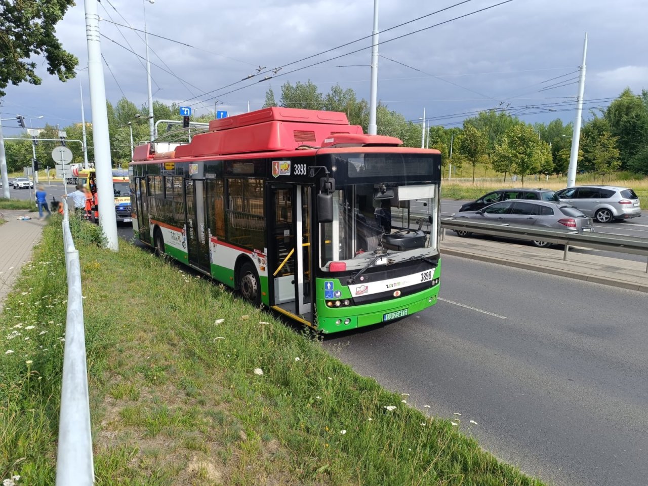 635fb3b1-d0f8-422e-9a16-f8bf950ac79c
