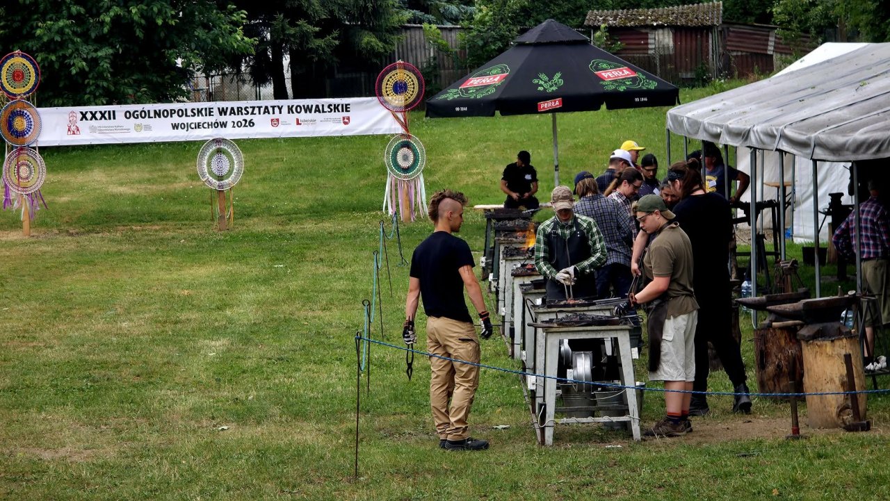 143b48