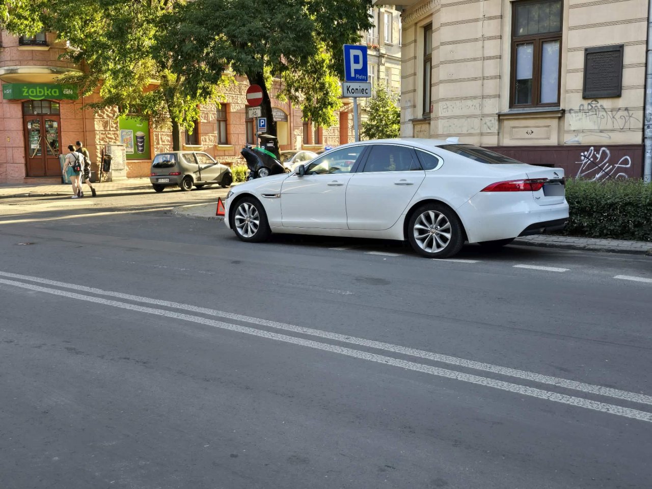 143j42