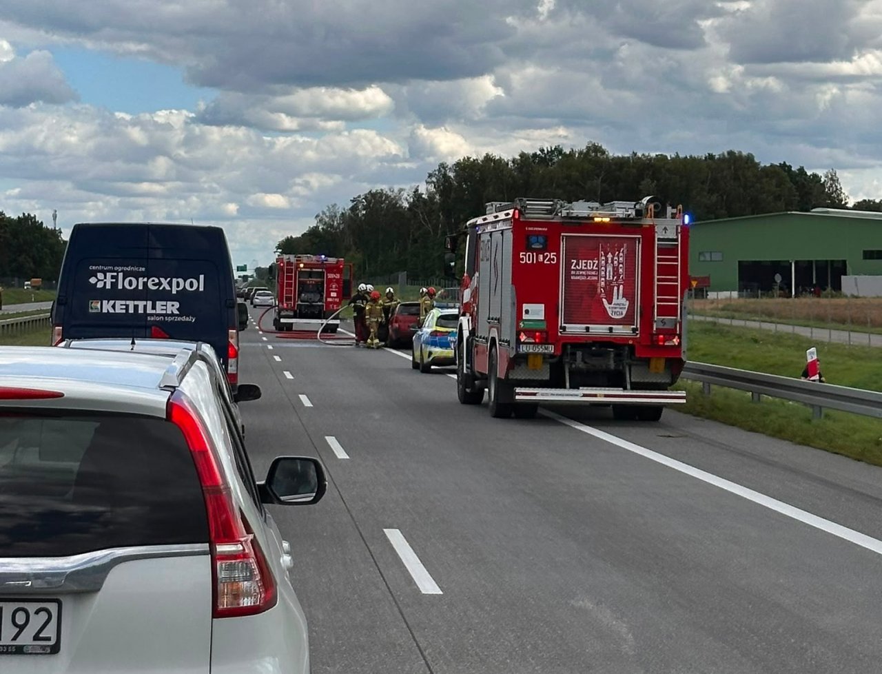 7bc67537-f7ff-40f1-bf42-fb0ab0e17037