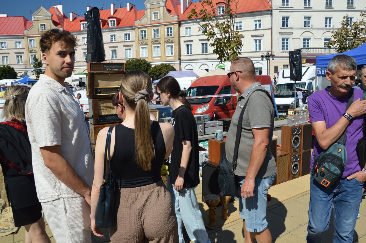 Business Suite_creation_1024460140200162