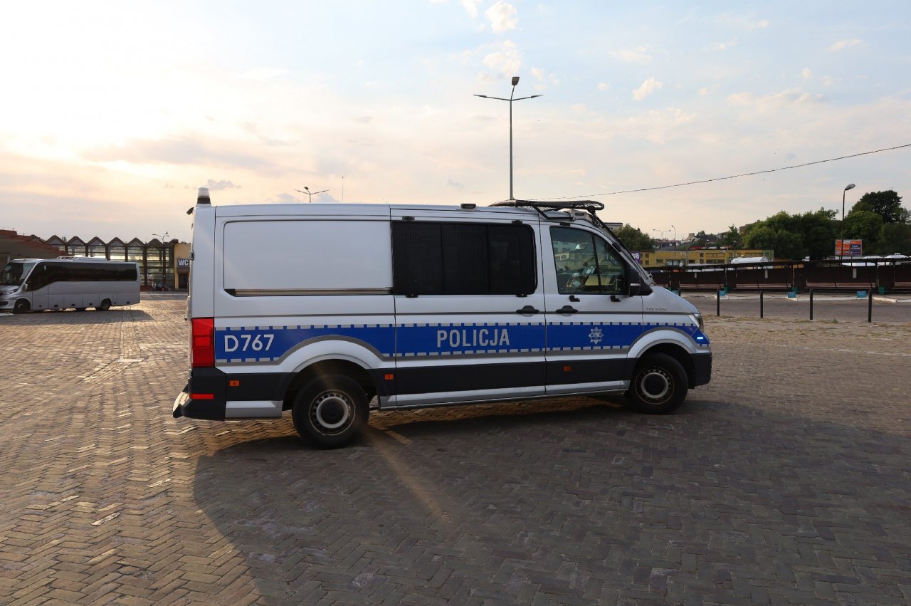 143r4