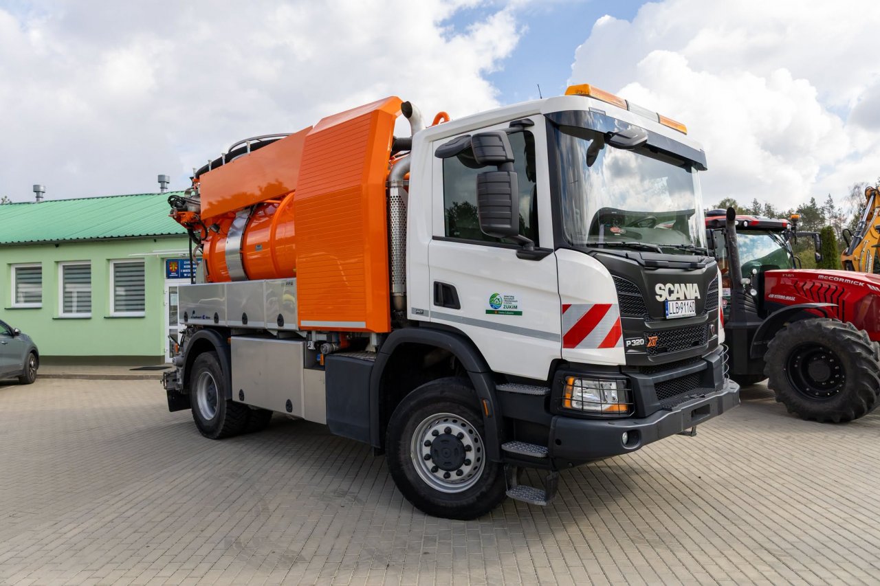 144r9