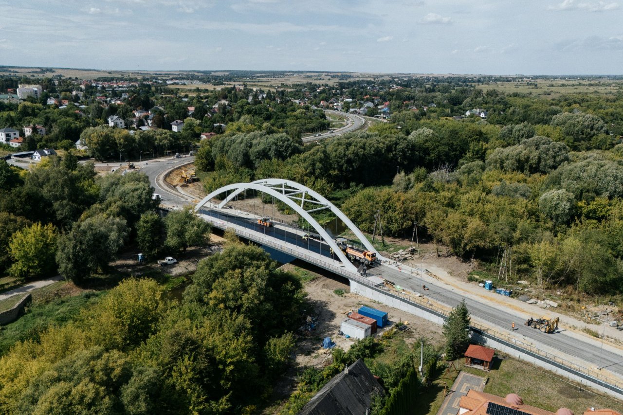 144n31